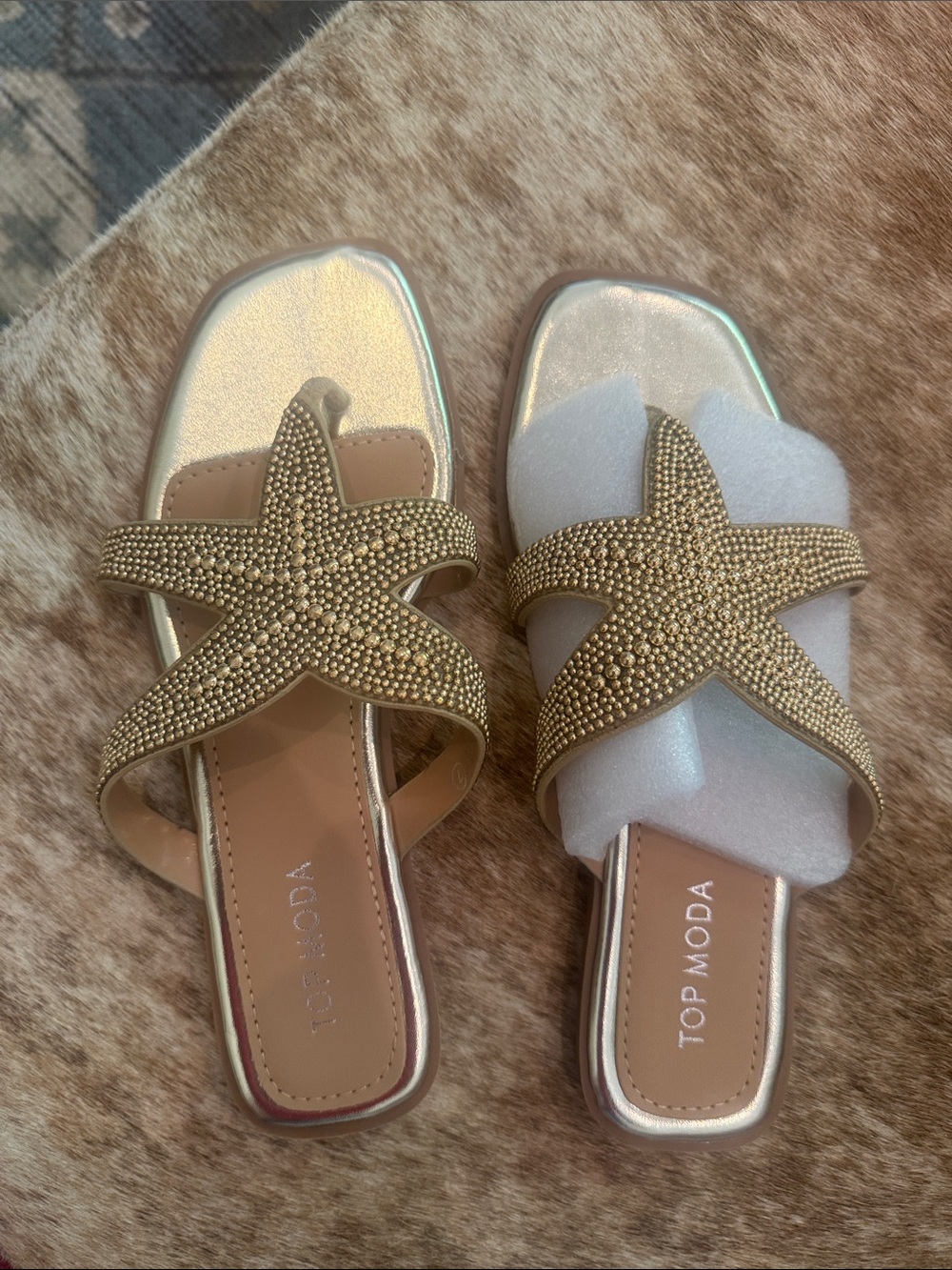 TOP MODA Gold Starfish Slide Sandals